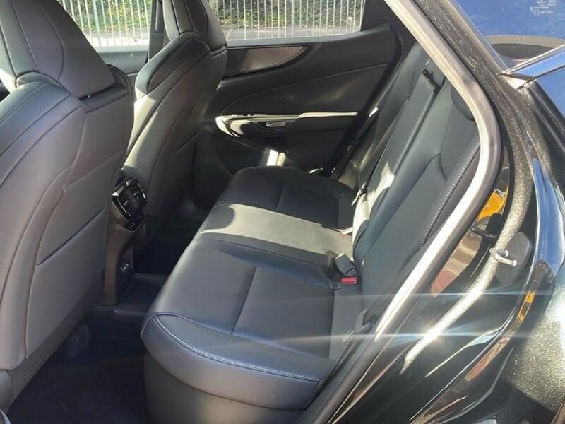 Lexus NX NX Plug-in 4WD F-Sport