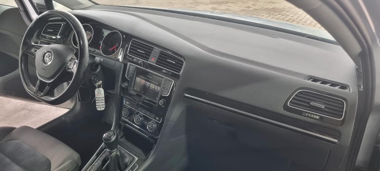 Volkswagen Golf Variant 1.6 TDI 110 CV Executive 4 Free BlueMot. Tech.