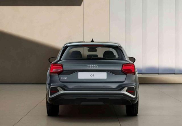 AUDI Q2 30 TDI S line Edition