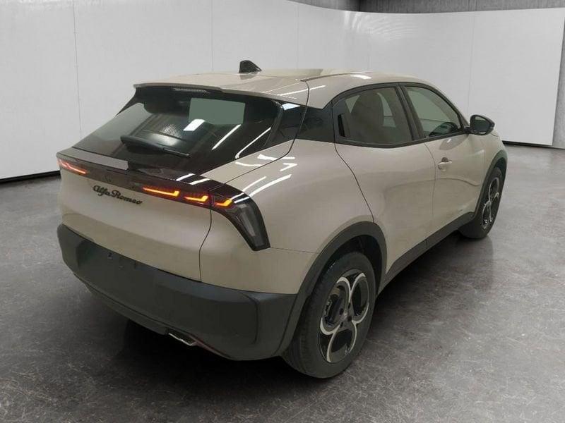 Alfa Romeo Junior 1.2 ibrida 145cv edct6