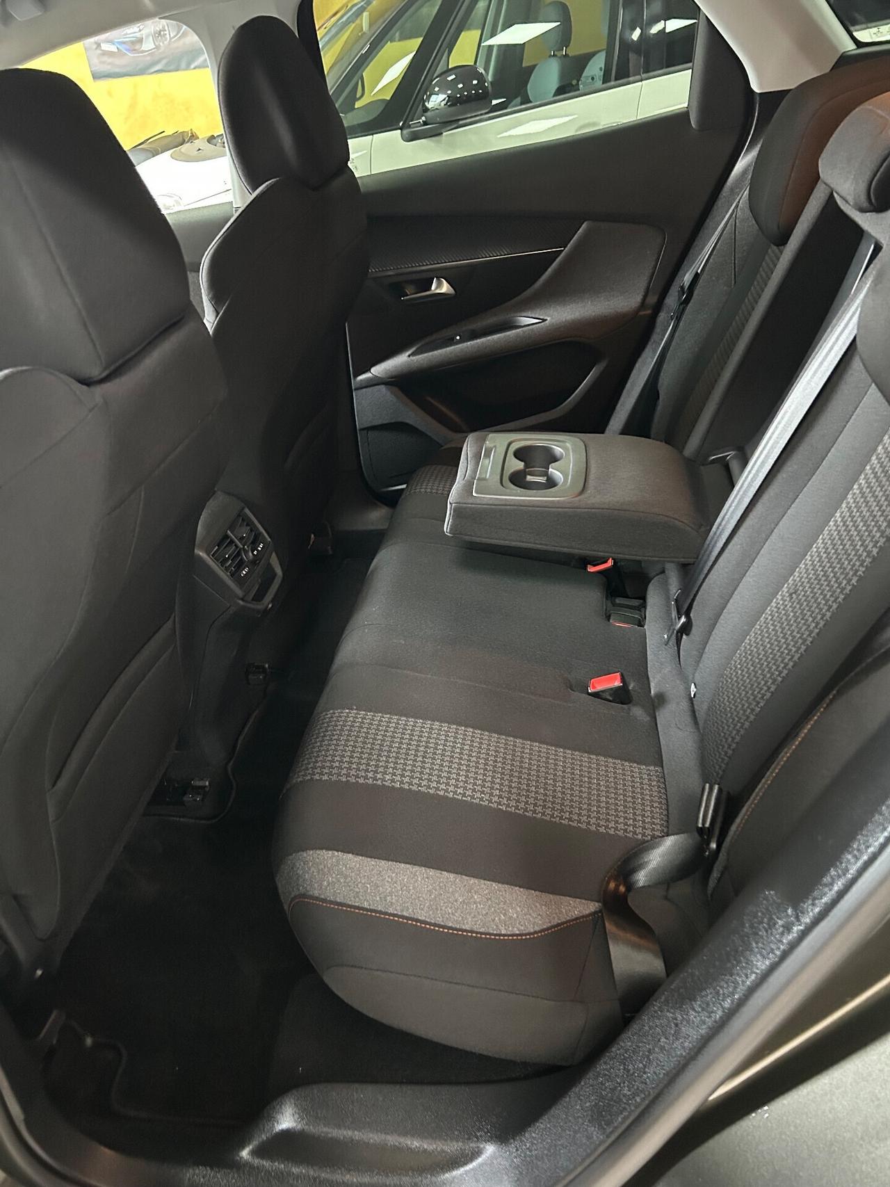 PEUGEOT 3008 1.5 Hdi “NAVI/FULL LED/18”-2020