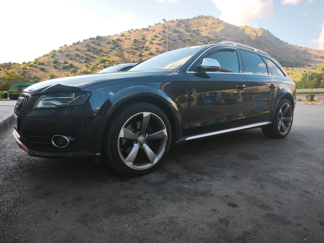 Audi A4 allroad 3.0 V6 tdi S-tronic TETTO FULL