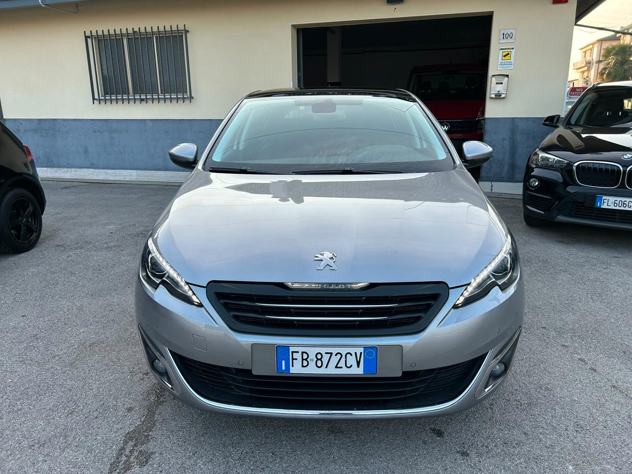 PEUGEOT 308 1.2 PureTech 130CV Allure - PANORAMA