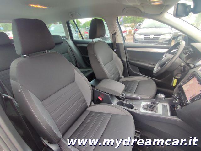SKODA Octavia 1.5 DSG Wagon Ambition G-Tec