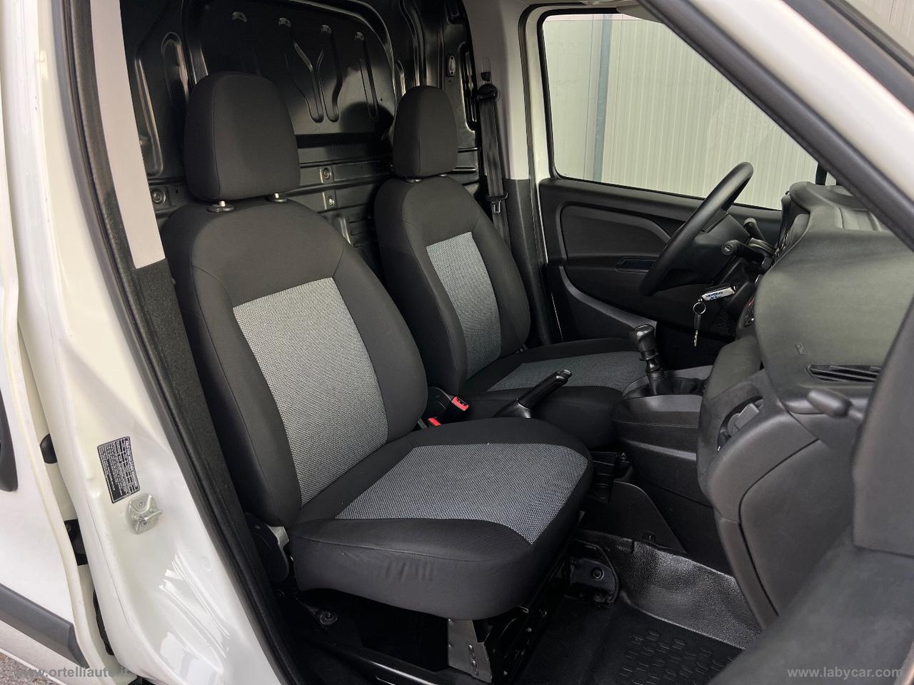 Doblò 1.6 MJT 105 PL-TA Cargo MaxiXL Bus