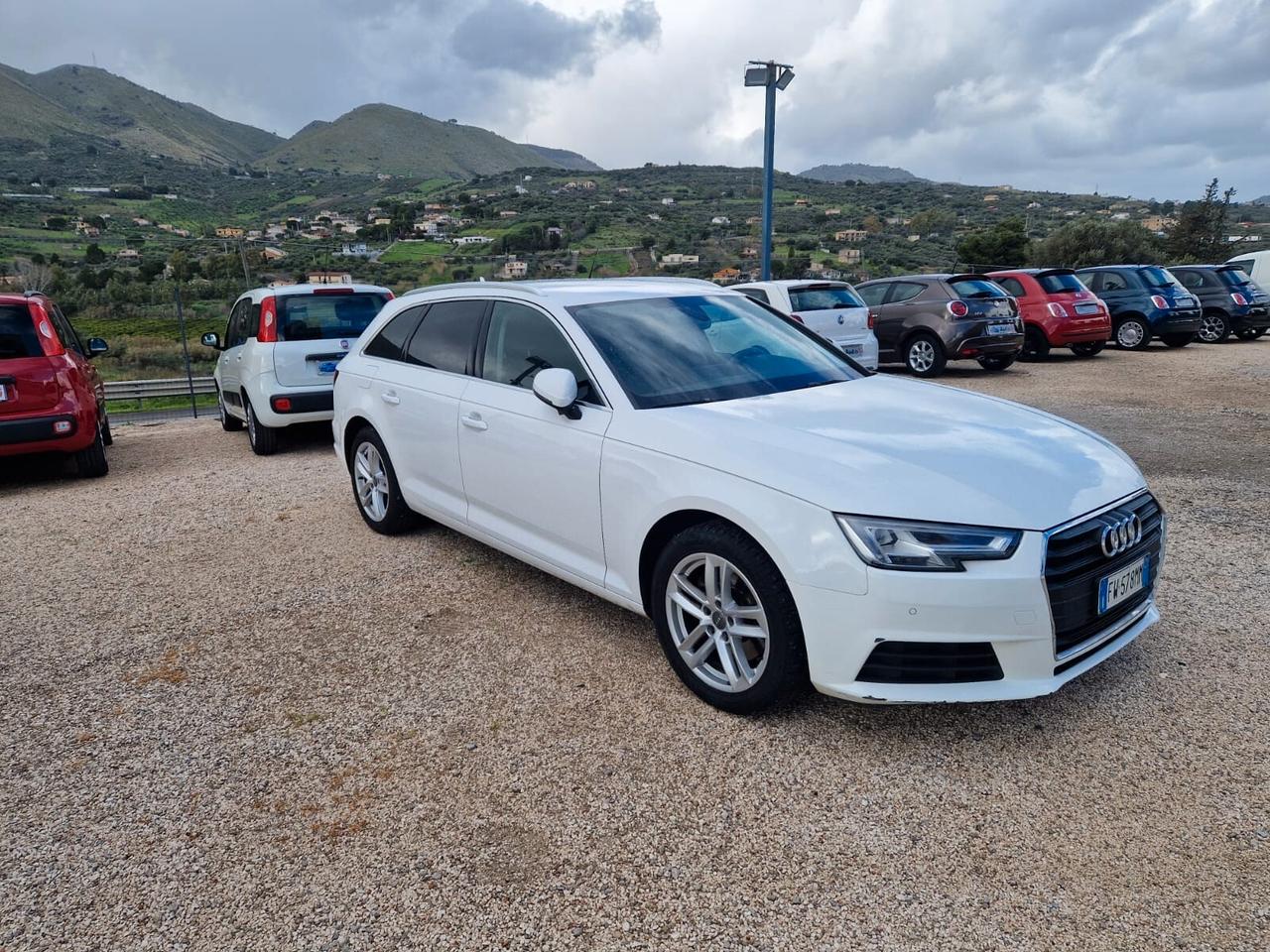 Audi A4 Avant 35 TDI S tronic Business