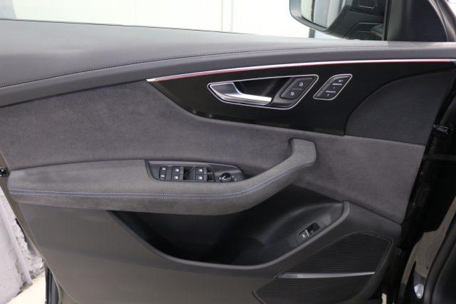 AUDI RS Q8 Performance 640CV "" Km 27000 "" NEW MODEL ""