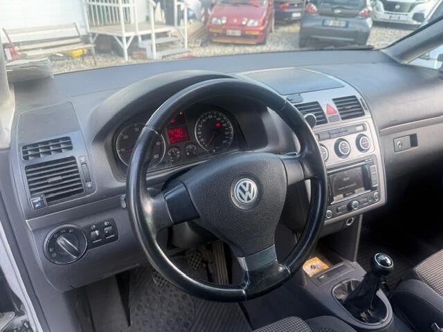 Volkswagen Touran 2.0 TDI 136CV Highline 7 POSTI