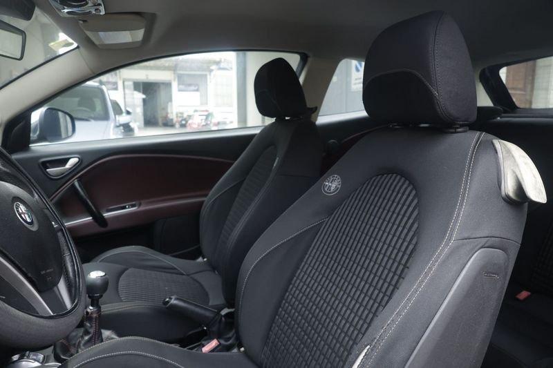 Alfa Romeo MiTo Alfa Romeo MiTo 1.6 JTDm 16V Distinctive Sport Pack 88KW ANNO 2009