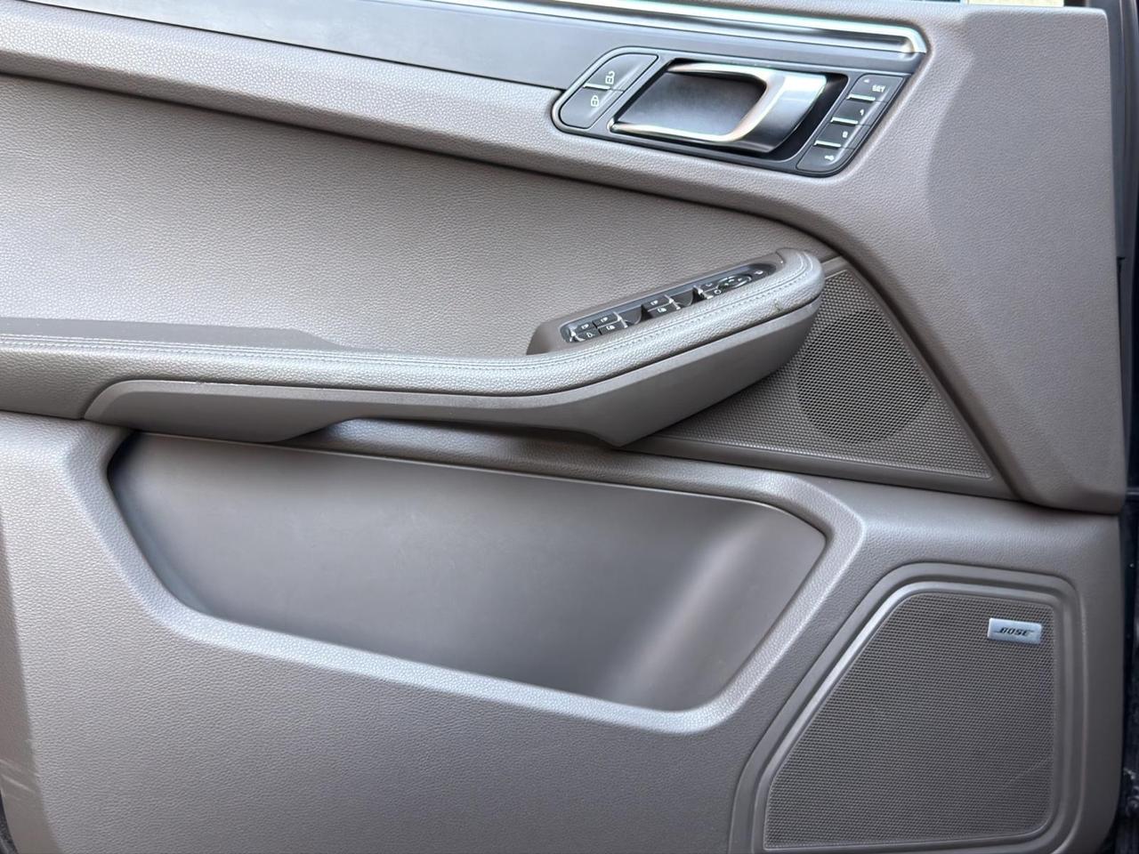 Porsche Macan 2.0 EXTRA FULL!