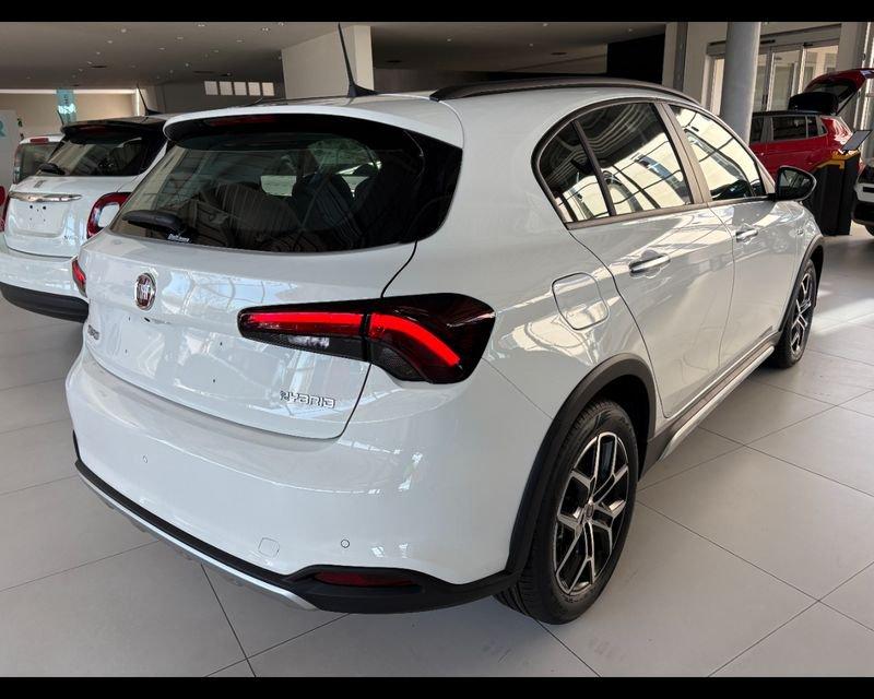 FIAT Tipo Tipo 1.5 Hybrid DCT 5 porte Cross