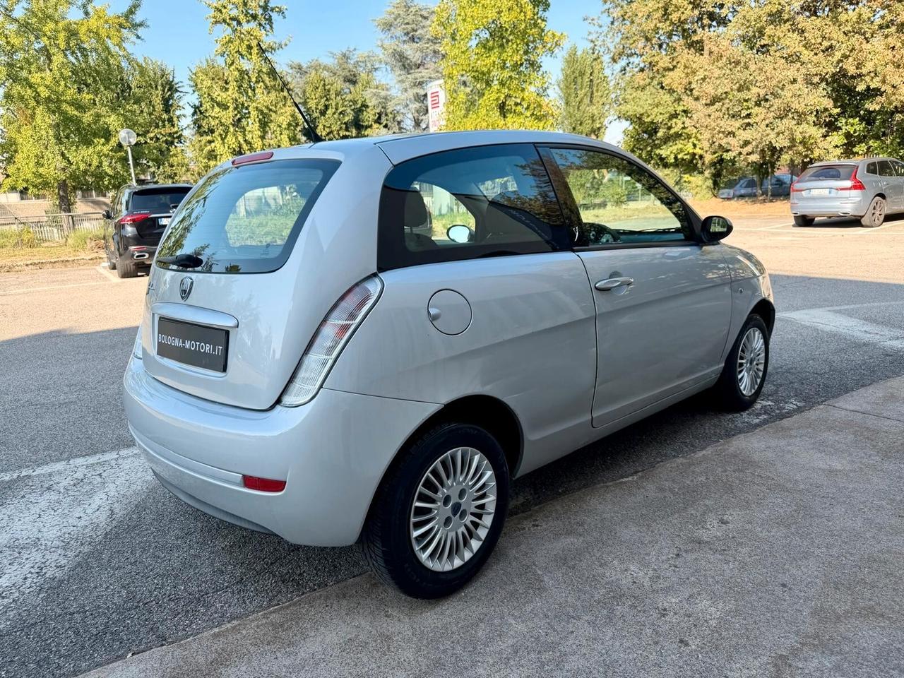 Lancia Ypsilon 1.2 Argento