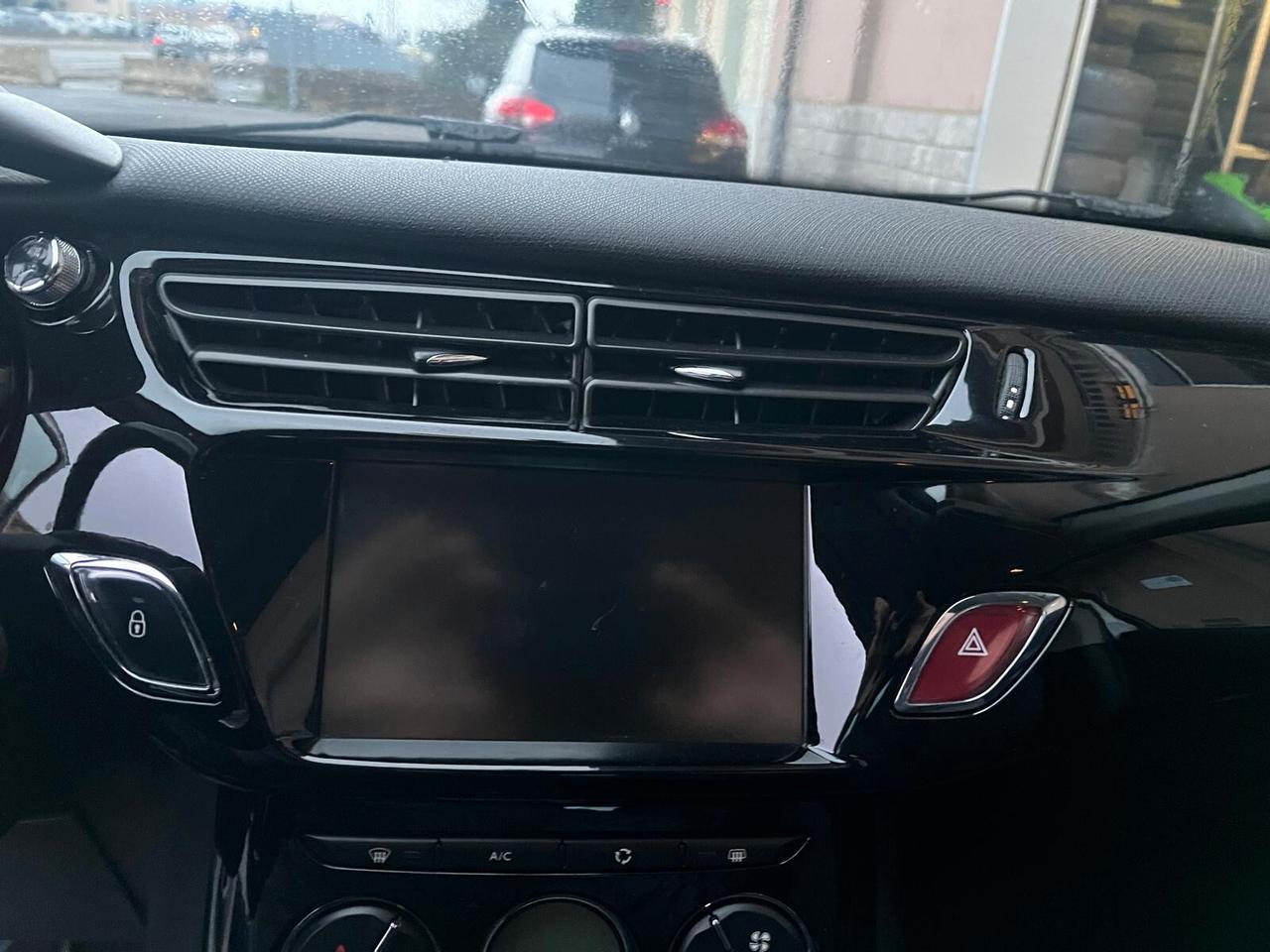 Citroen C3 1.2 puretech Exclusive 82cv-DISTRIBUZIONE FATTA