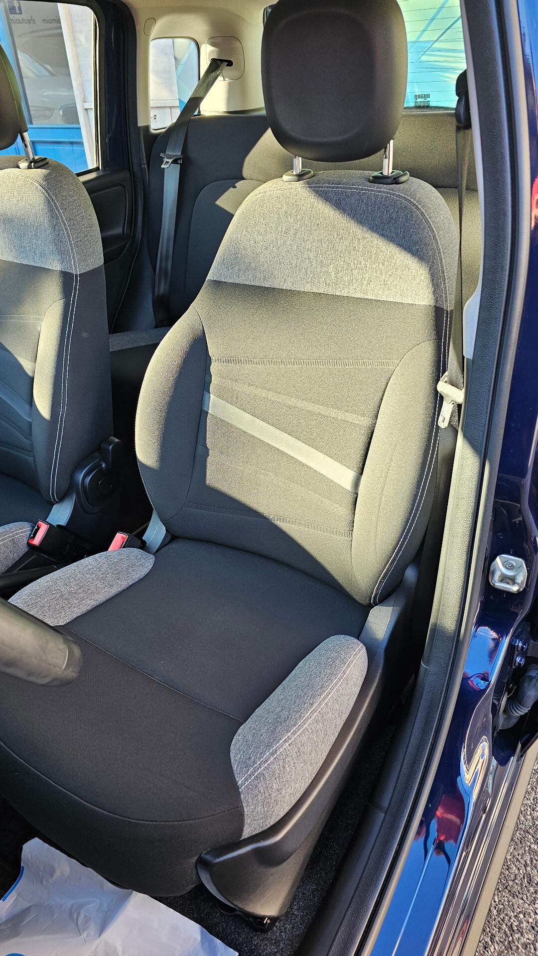 Fiat Panda 1.0 FireFly S&S Hybrid City Cross UNIPRO' NO NOLEGGIO
