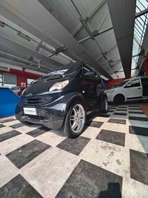 Smart ForTwo 700 coupé Brabus (55 kW)