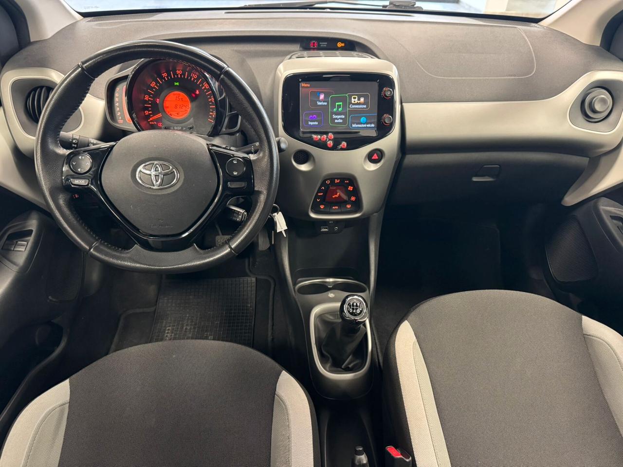 Toyota Aygo 1.0 VVT-i 69 CV 5 porte x-cite