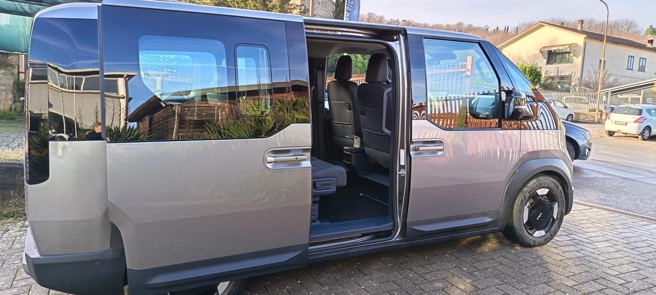 Kia PV5 PASSENGER LR 5S EARTH