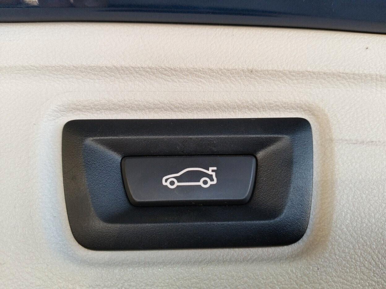 BMW 320 d Touring mhev 48V xdrive Business Advantage auto