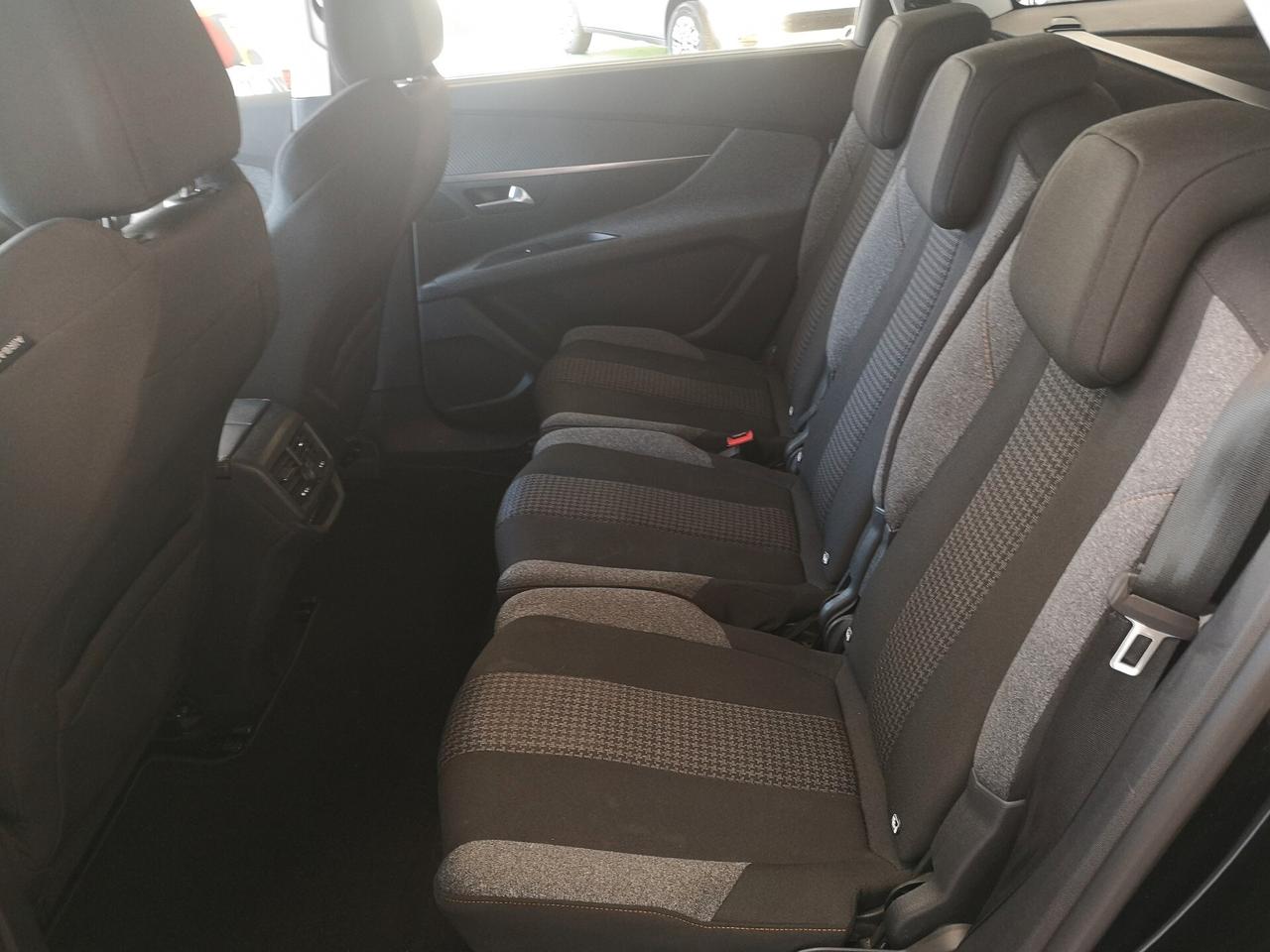 Peugeot 5008 BlueHDi 130 S&S Business