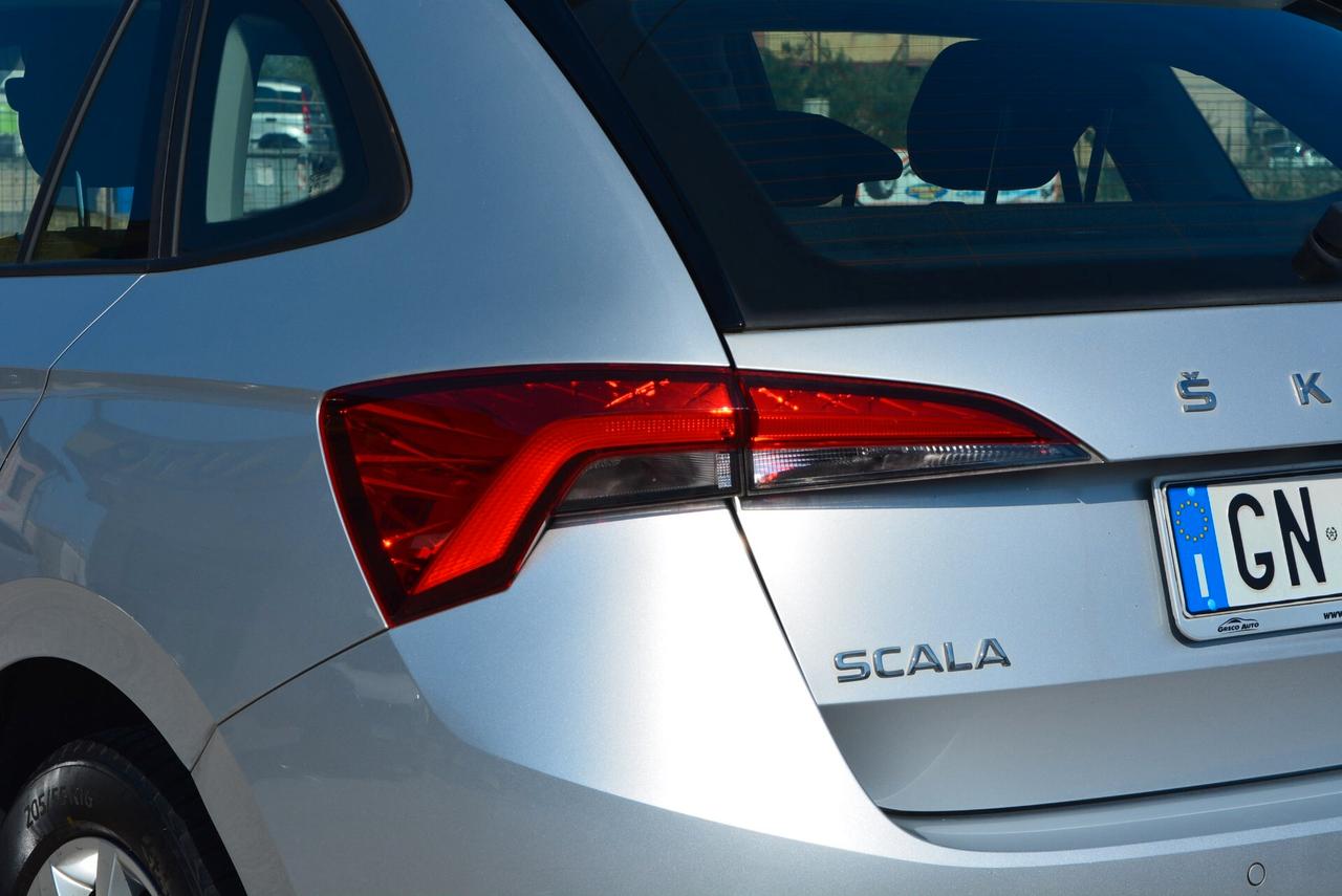 Skoda Scala 1.0 TSI 110 CV Ambition telecamera Led