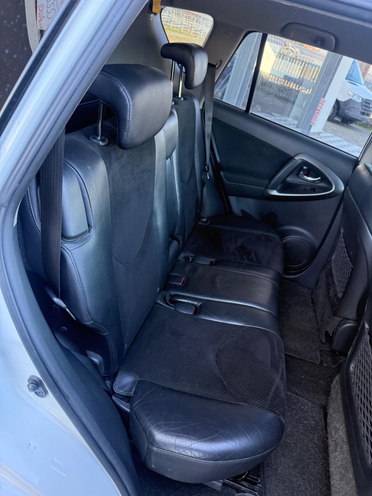 Toyota RAV 4 RAV4 2.2 D-4D 150 CV DPF Exclusive