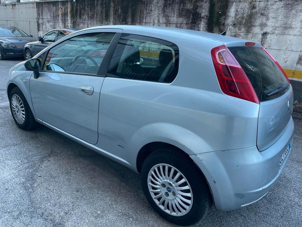 Fiat Grande Punto 1.4 Starjet 16V 3 porte Emotion