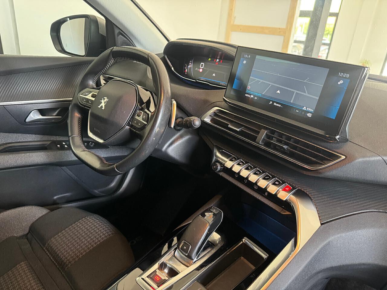 Peugeot 3008 BlueHDi 130 EAT8 Active Pack - 2021