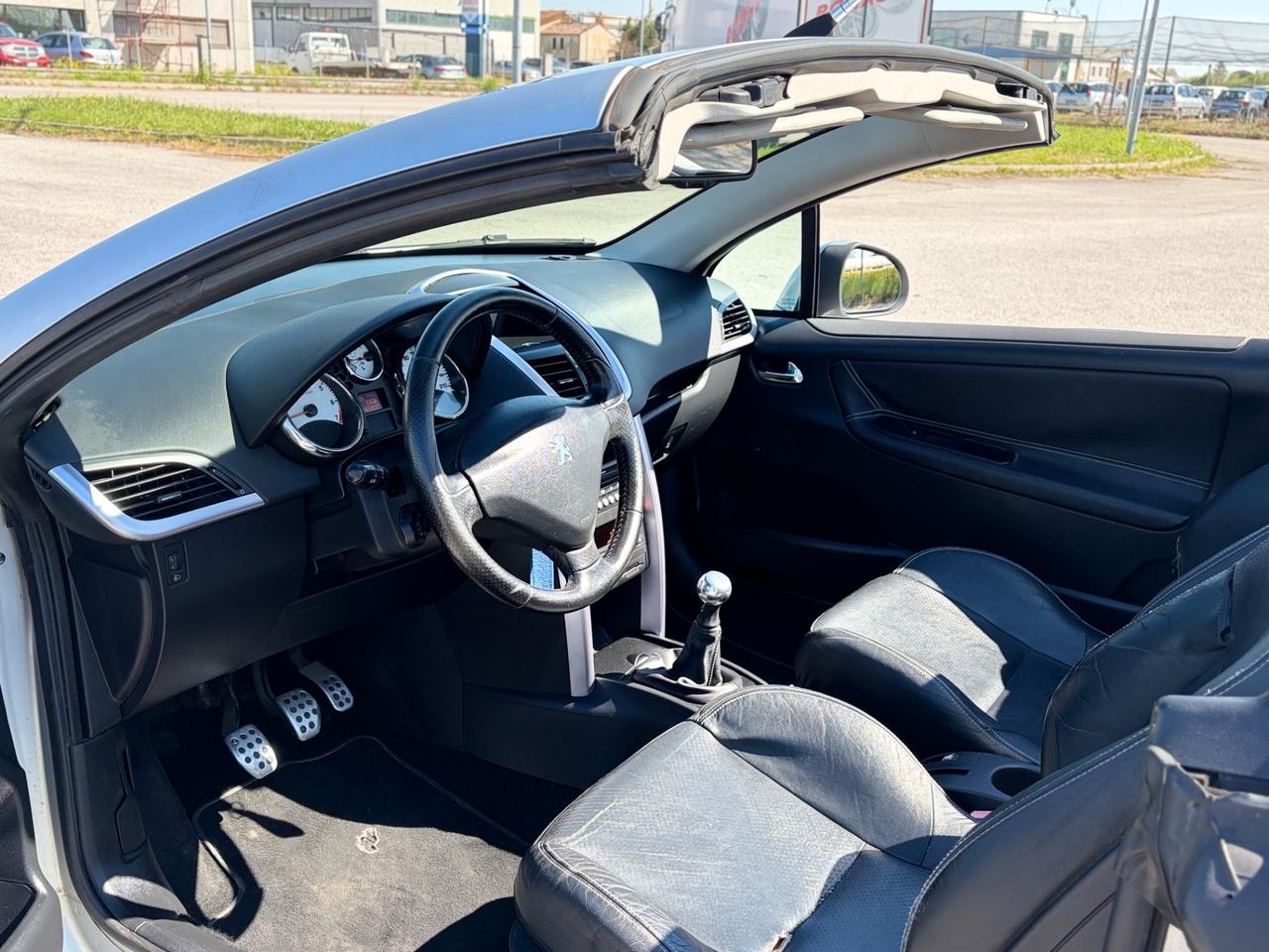 Peugeot 207 1.6 THP 150CV CC Féline cabrio