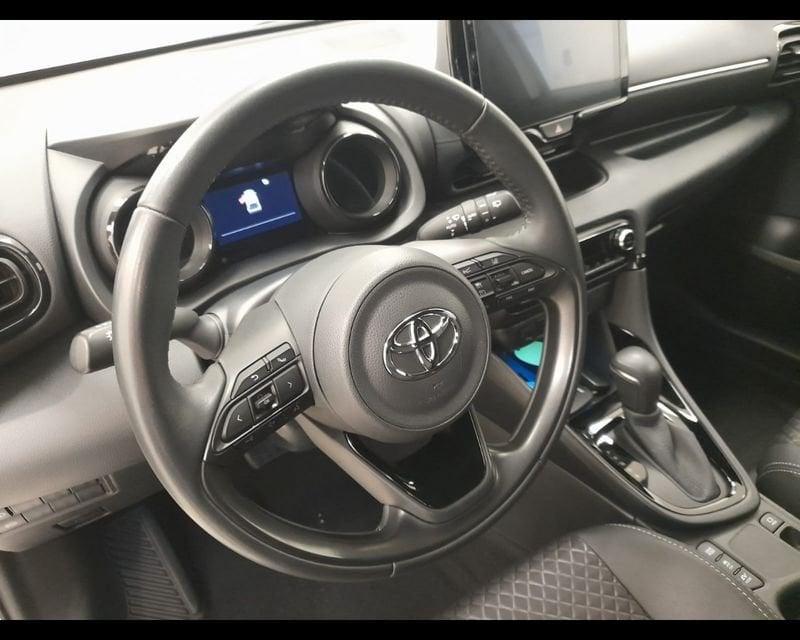 Toyota Yaris IV 1.5h Style