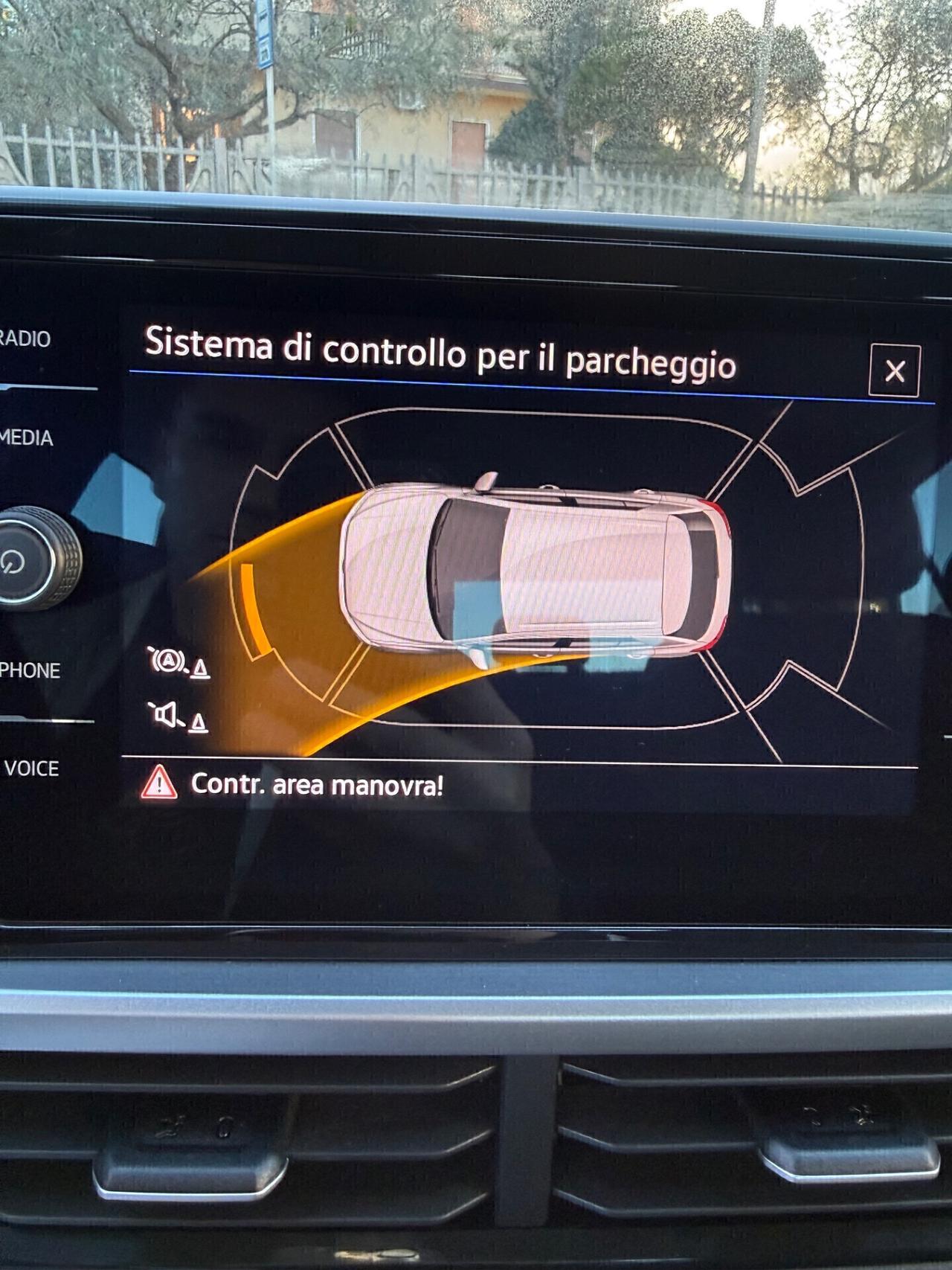 Volkswagen T-Roc 2.0 TDI SCR 150 CV DSG R-Line 2023