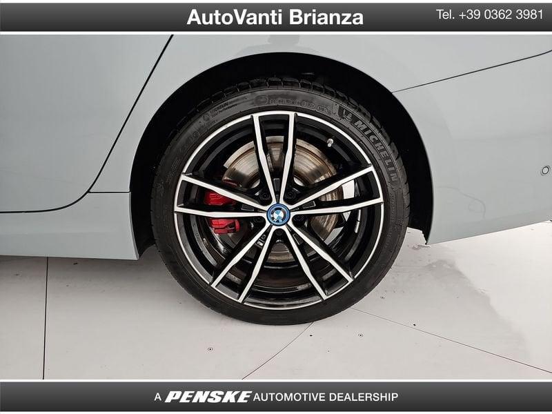 BMW Serie 3 330e xDrive Touring Msport Pro