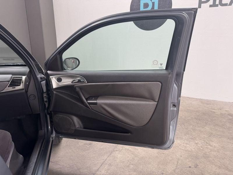 Lancia Ypsilon 1.2 8v Platino NEOPATENTATI FRIZIONE NUOVA