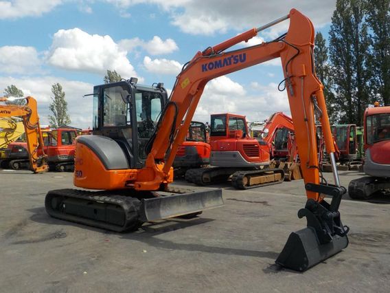 Komatsu , PC50MR-2