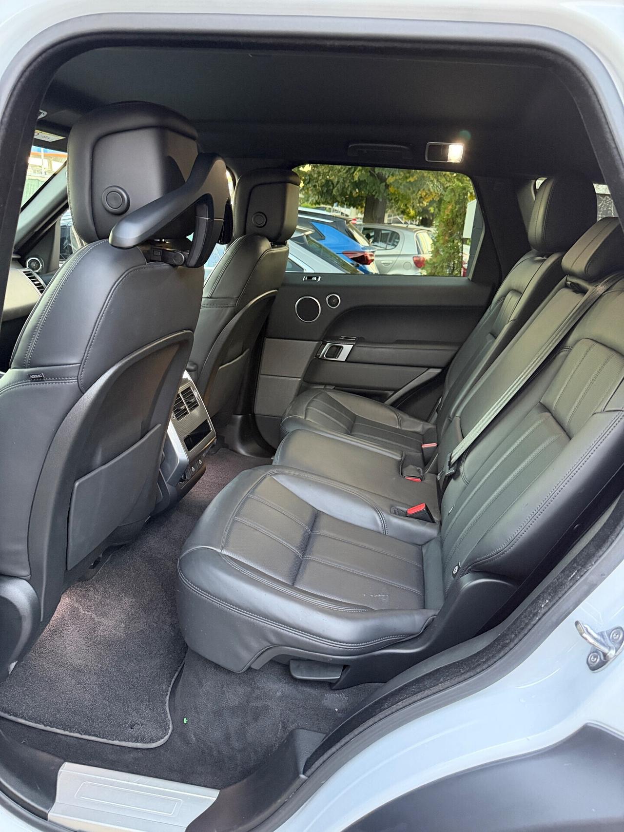 Land Rover Range Sport 3.0D l6 300 CV HSE Dynamic Stealth