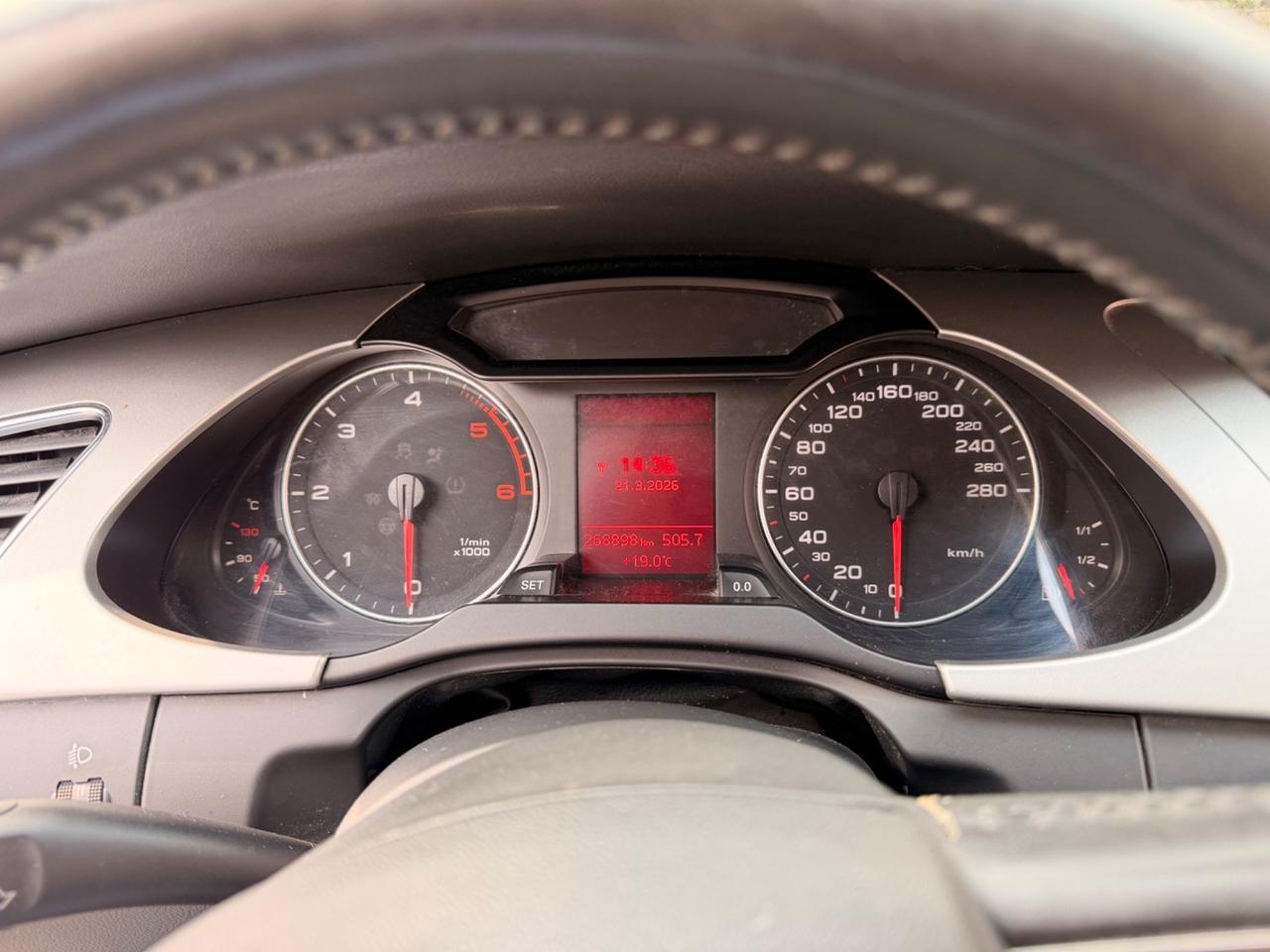 Audi A4 2.0TDI 143cv NEOPATENTATI EURO5