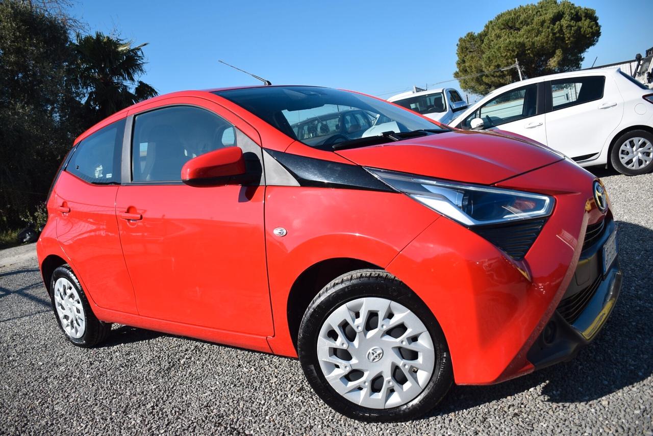 Toyota Aygo 1.0 VVT-i 72cv X-COOL - ADAS SENSORI CRUISE LED BT OK NEOPATENTATI