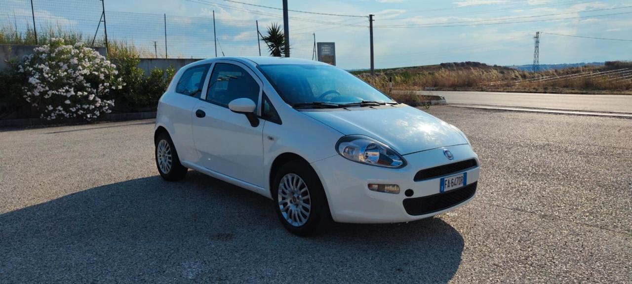 Fiat Punto 1.3 MJT II 75 CV 3 porte Street