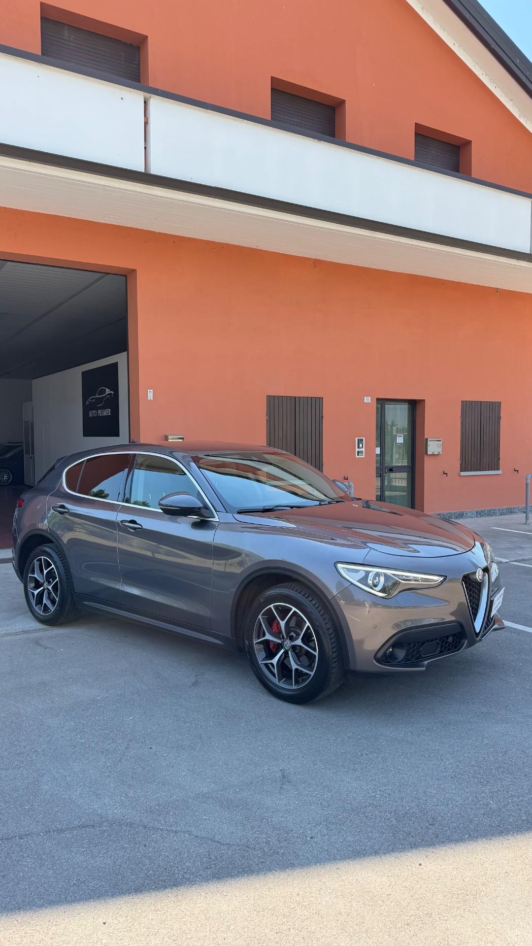 Alfa Romeo Stelvio 2.2 Turbodiesel 190 CV AT8 Q4 Executive