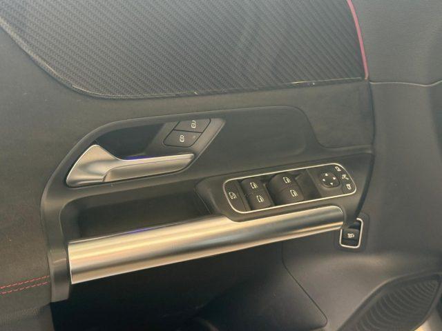 MERCEDES-BENZ GLA 200 d Automatic Premium