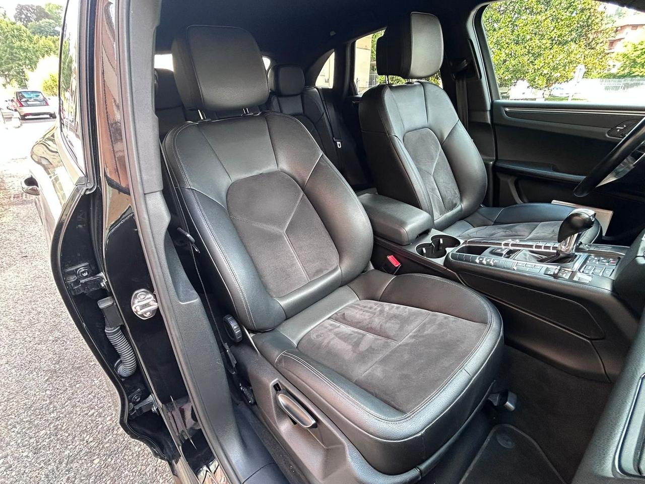 Porsche Macan 2.0 --MACAN #12062