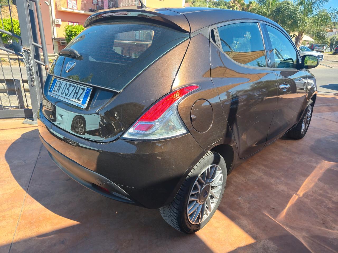 Lancia Ypsilon 1.2 69 CV 5 porte GPL Ecochic Gold