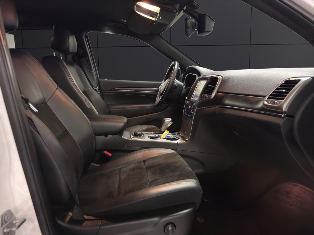 Jeep Grand Cherokee 3.0 V6 CRD 250 Multijet II Night Eagle