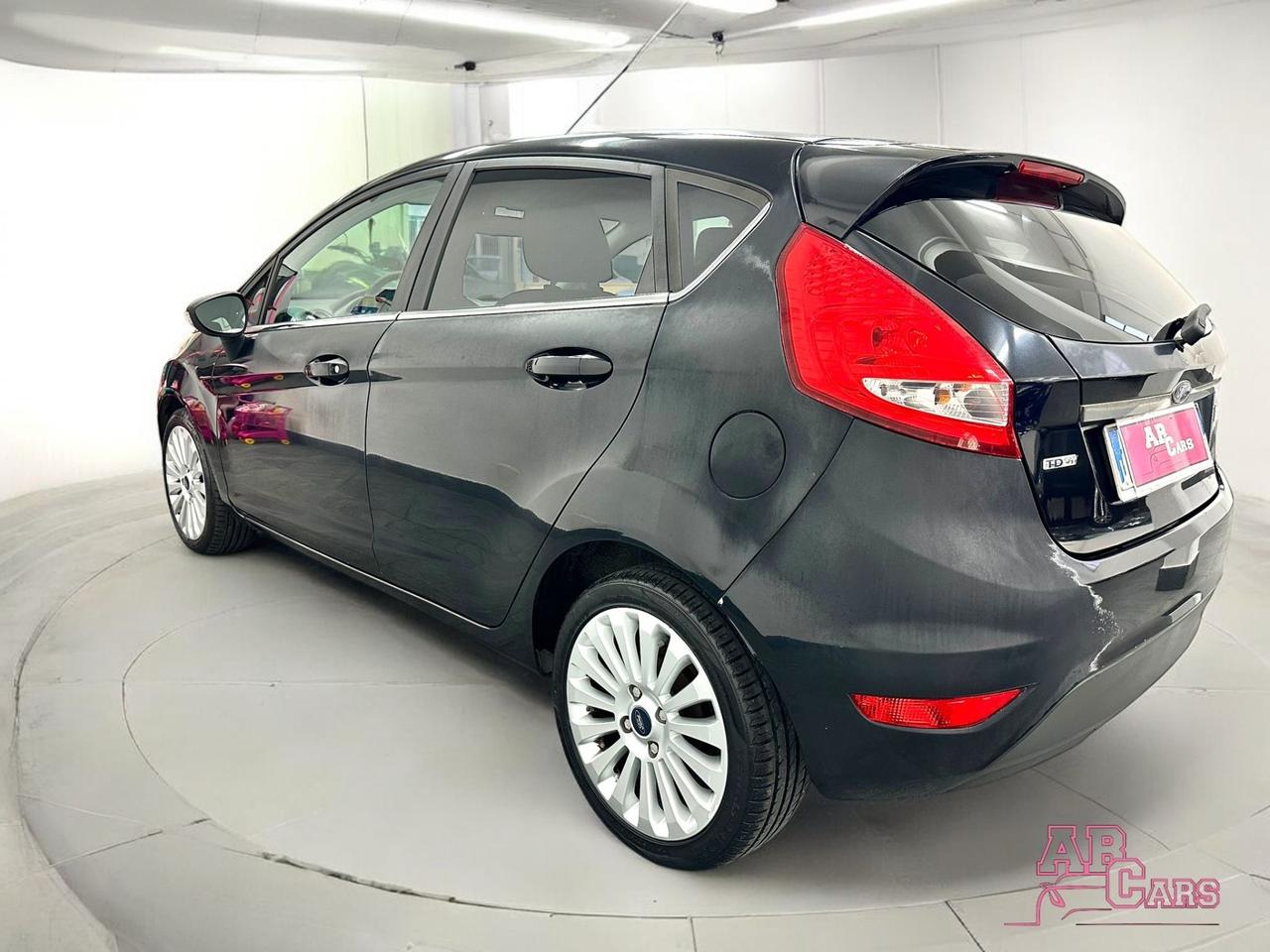 Ford Fiesta 1.4 TDCi 5p. Titanium NEOPATENTATI