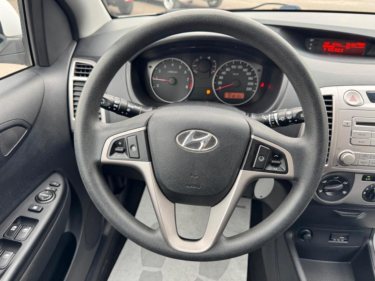 Hyundai i20 1.2 BENZ 5P KM 81000 2010