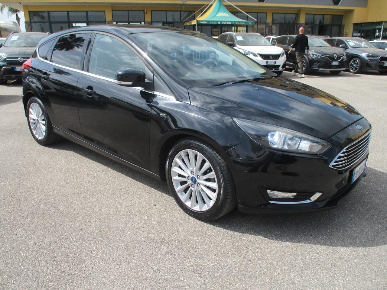 Ford Focus Ford Focus 1.5 TDCI 120CV E6 TITANIUM NAVI/PDC/XENON KM CERTI