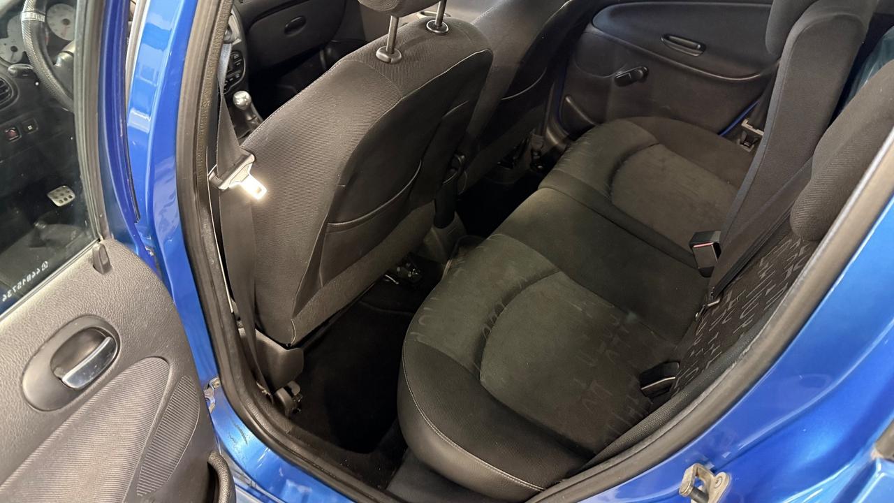 Peugeot 206 1.6 16V 5p. XS Line