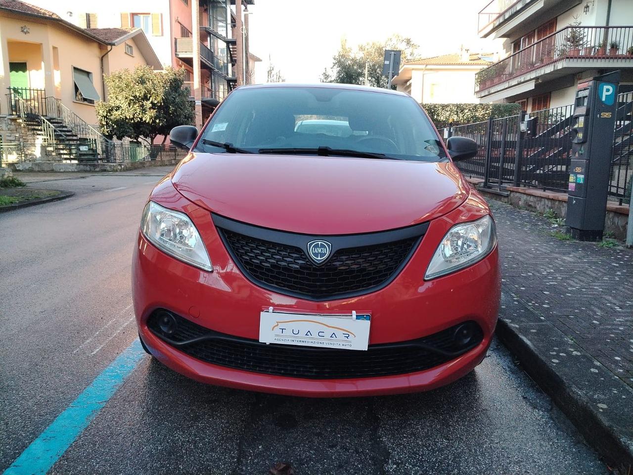 Lancia Ypsilon Silver 1.0 FireFly MHEV