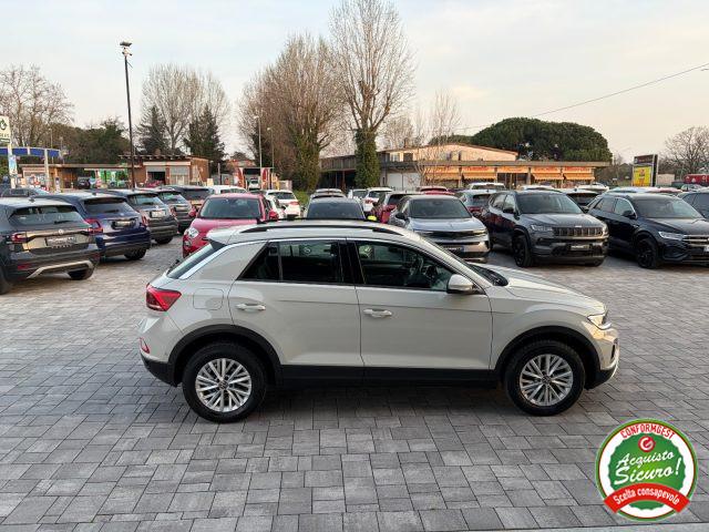 VOLKSWAGEN T-Roc 1.0 TSI RESTYLING ANCHE PER NEOPATENTATI