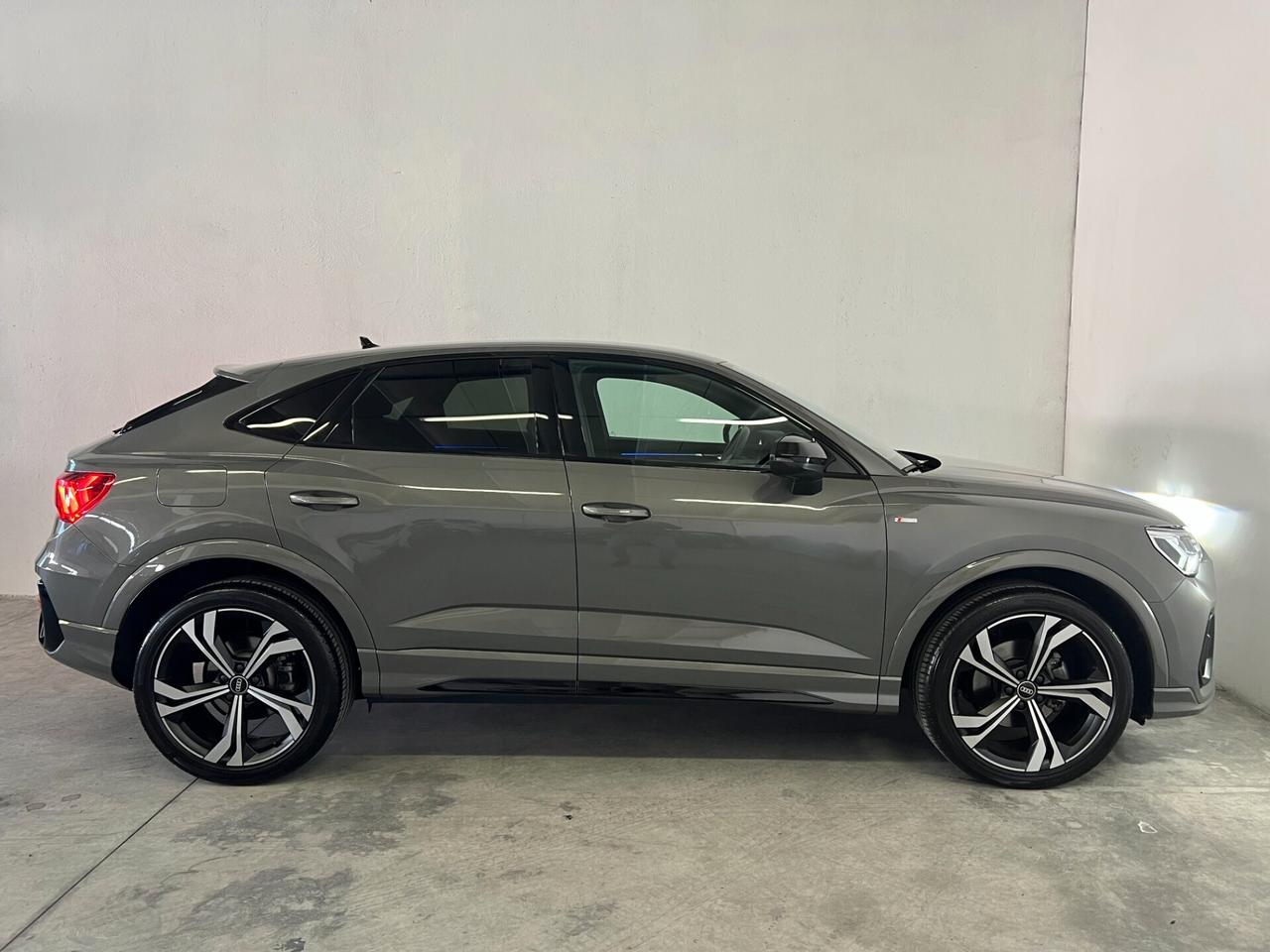 Audi Q3 Sportback 35 Tdi SLine Quattro STronic Identity