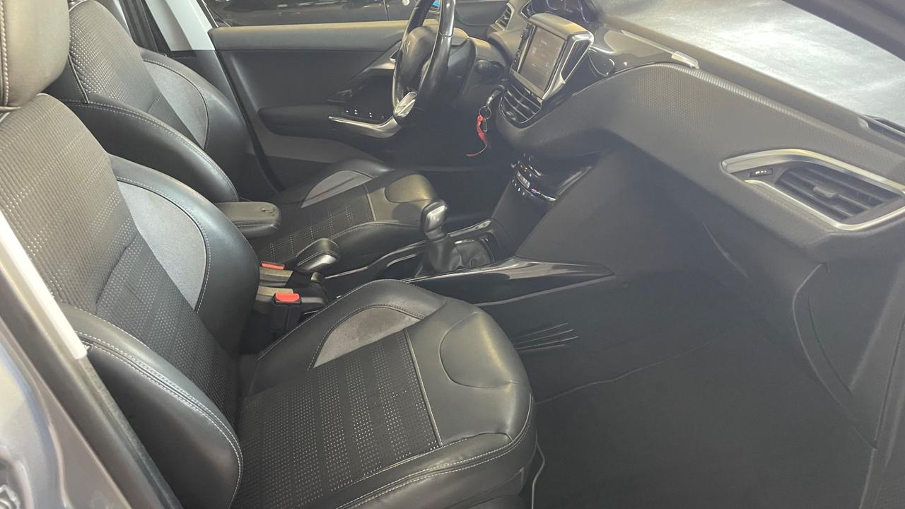 Peugeot 2008 BlueHDi 100 Allure
